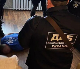 Допомагав окупантам: на Полтавщині затримали ексміліціонера