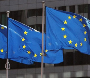 У ЄС кажуть, що деякі європейські члени НАТО готові збільшити оборонні витрати до 3% ВВП