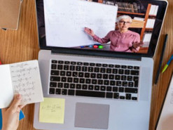 На онлайн-обучение в Донецкой области перешли школьники 30 громад