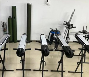 Китай представив ударний дрон, схожий на американський Switchblade