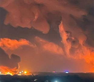 В Ростовській області спалахнула пожежа на найбільшому на півдні РФ нафтопереробному заводі