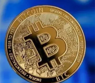 Ціна біткоїна знову впала до 69 тисяч доларів: у чому причина