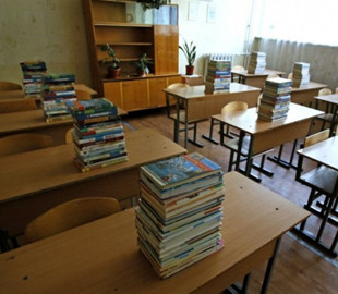 Маски, онлайн та офлайн: Шкарлет розповів про роботу шкіл з 1 вересня