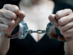 20-річна шахрайка виманила у військового 54 тисячі гривень