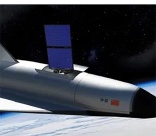 Секретний космічний літак вивів на орбіту шість невідомих об'єктів