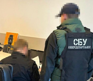 В Одесі ліквідували підпільний кол-центр, що спустошував криптогаманці українців