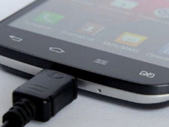 Ученые признали опасность универсальных зарядок