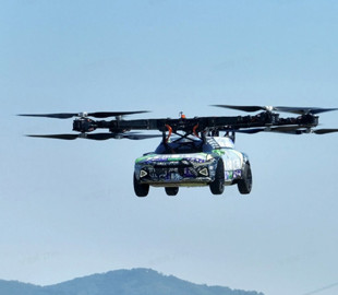 Автомобіль китайського стартапу може перелітати пробки