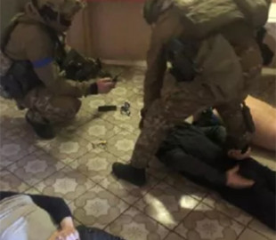 В Киеве поймали диверсантов, которые снимали блокпосты на камеру