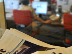 "Працювали навіть у часи холодної війни". Le Monde позбавили акредитації в Росії, Франція погрожує відповіддю