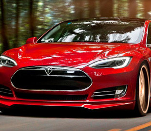 У Tesla порівняли ціну експлуатації електромобіля і авто з ДВЗ