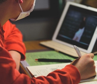 На дистанционном обучении в Киеве находится 646 классов