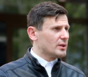 В Беларуси сотрудничающий с DW журналист Бураков получил 20 суток ареста