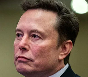 Маск у Давосі попередив про загрози ШІ та окреслив майбутнє людства