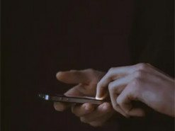 Ваш смартфон зможе працювати довше під час відключень світла: ось як підготуватися
