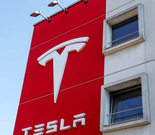 Tesla заключила новое соглашение с Panasonic о поставке батарей