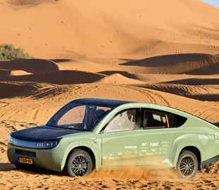 Автомобіль на сонячній зарядці встановив рекорд, проїхавши 1000 км
