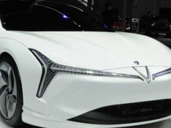 Нового конкурента Tesla з запасом ходу 800 км представили у Китаї