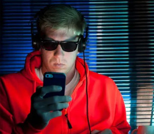 Шахраї зламують сторінки у Facebook: як захиститися