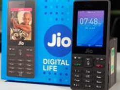 Аналитики видят потенциал в "умных" кнопочных телефонах