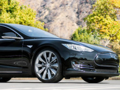 Tesla Model S з пробігом 365 000 км: власник розповів про витрати за 4 роки експлуатації