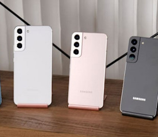 Samsung изменила спецификации Galaxy S22 и S22+