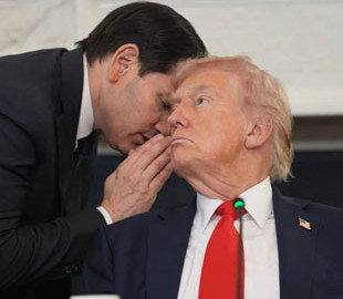 Держсекретар Марко Рубіо передав Трампу записку про те, що йому написати в своїй соцмережі