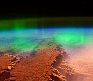 Полярные сияния на Марсе: ученые объяснили явление, которого не должно быть на планете