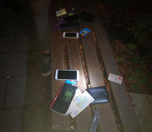 Поліцейські впіймали зловмисників, які ламали термінали для поповнення рахунків