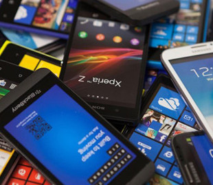 Украинцам отключат незарегистрированные мобильные телефоны: названа дата