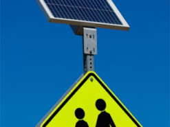 США попереджають про приховані пристрої у китайських інверторах та батареях дорожньої інфраструктури