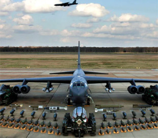 Бомбардувальники B-52H знову зможуть нести ядерну зброю