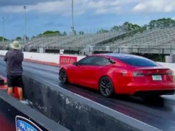 Demon и Tesla Model S Plaid сразились в трех классических заездах