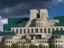 Британська розвідка MI6 запускає новий портал у даркнеті для вербування шпигунів з РФ