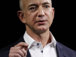 Найбагатша людина в світі за добу втратила 7 мільярдів доларів