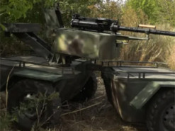 Роблять у "гаражі": бійці ЗСУ розкрили вартість наземних дронів "Махно"