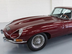 Класичний Jaguar E-Type перетворили на 400-сильний електромобіль