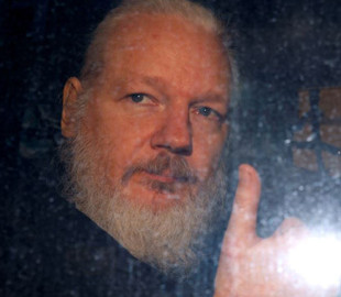 Прокуратура Швеции потребовала арестовать Ассанжа по делу об изнасиловании