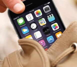 У Дрогобичі колишній неповнолітній «зек» вкрав у студентки iPhone