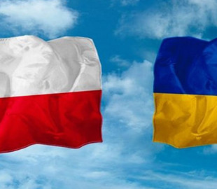 Правила перебування українців у Польщі змінюються: Що потрібно знати