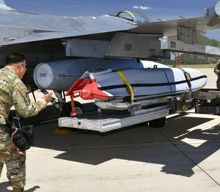 Німеччина готується осінню купити ракети JASSM-ER на 900 км