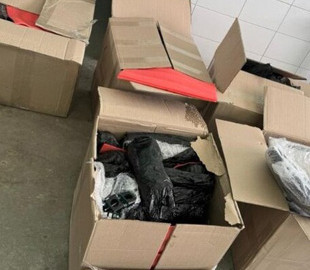 На кордоні з Румунією затримали жінку, яка намагалася вивезти дрони на понад 4 млн грн