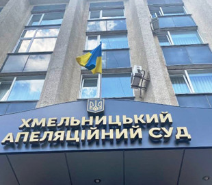 Апеляційний суд посилив покарання шахраю, який ошукав матір полеглого воїна на 302 000 гривень