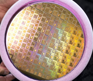 Мировой дефицит микросхем может ослабнуть к концу этого года