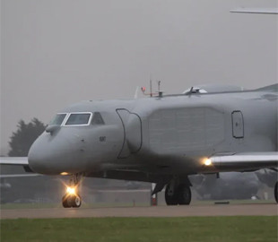 США готують нові літаки електронної боротьби для їх використання на Близькому Сході