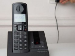 Франция отказывается от стационарных телефонов окончательно и навсегда