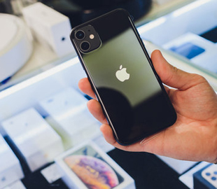 Италия оштрафовала Apple на $12 млн за "агрессивную" продажу iPhone
