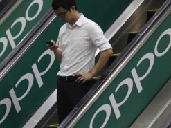 Гибкий смартфон OPPO получит адаптивную ОС