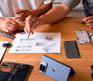 Google пояснила, чому вибрала шарнір без шестерні для Pixel 10 Pro Fold