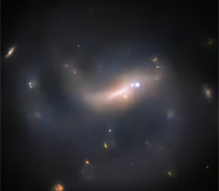 Hubble висвітлює наднову зірку